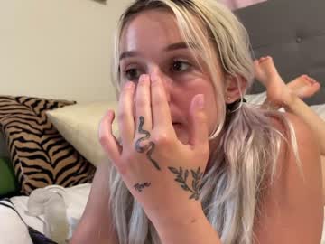 girl cam all day charlybabyy image #4206375