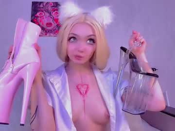 girl cam all day _b_a_n_s_h_e_e_ image #8266710