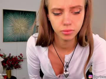 girl cam all day princess_diana18 image #5920332