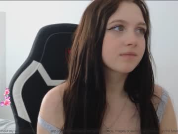 girl cam all day small_blondee image #6920814