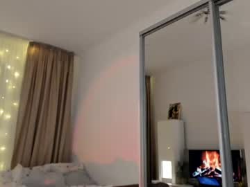 girl cam all day happiness_s image #5910973