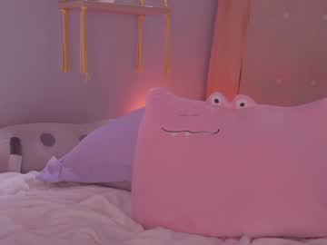 girl cam all day kittenmoon_ image #4006492