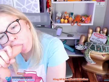 girl cam all day asiri_ocean image #404351