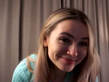 girl cam all day krystalanal image #8212033