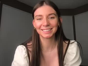 girl cam all day heidihotte image #4194233