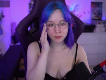 girl cam all day blue_mooncat image #7324770