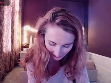 girl cam all day julie__owen image #840807