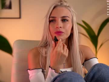 girl cam all day peach_me image #261931