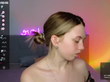 girl cam all day small_blondee image #4632182