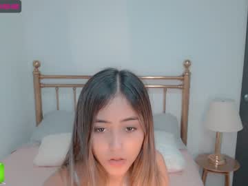 girl cam all day gummy_bear7 image #194996