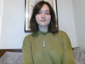 girl cam all day college_peach image #1655250