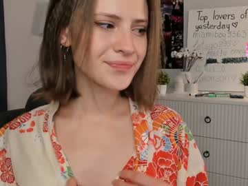 girl cam all day cold_bumble image #7299949