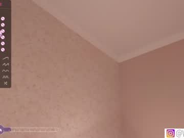 girl cam all day bzzzme image #6222007