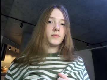 girl cam all day mysat image #2681294