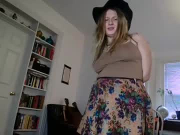 girl cam all day scartit image #870070
