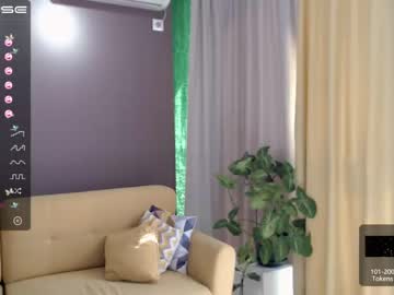 girl cam all day small_blondee image #1599989