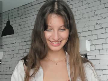 girl cam all day philomenagroomes image #8733877