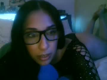 girl cam all day queenouid image #7912562