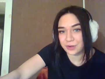 girl cam all day heidiknight555 image #3486080