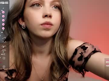 girl cam all day small_blondee image #4539129