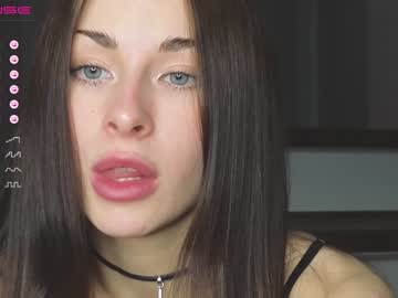 girl cam all day uwunikaa image #4984426