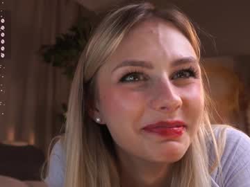 girl cam all day darlinechapel image #8423829