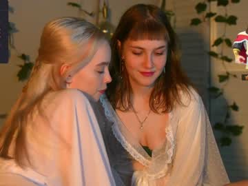 girl cam all day mother__of__dragons image #6089579