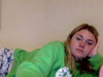 girl cam all day cassidyyqueen image #4329389