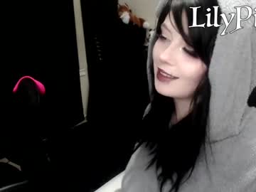 girl cam all day lilypixel image #1118097