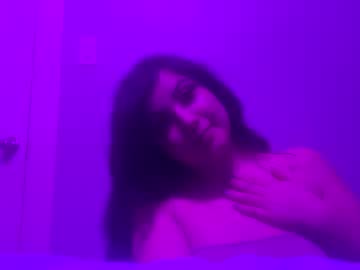 Cam for xoxocrybaby