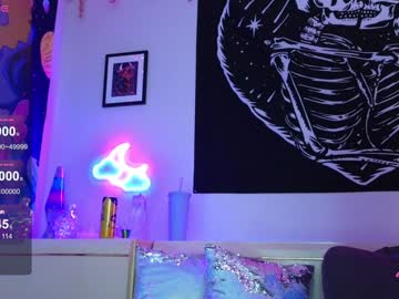girl cam all day daphnemadison image #9452396