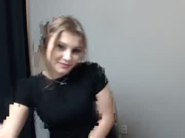 girl cam all day relax_nina image #258750