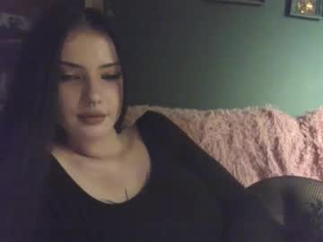 girl cam all day bmwm5f90 image #8879316