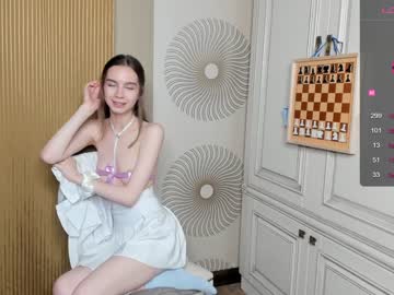 girl cam all day happiness_call image #5372605