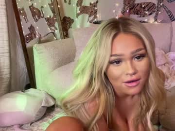 girl cam all day ari_02 image #6572599