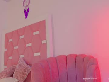 girl cam all day nicolle_mitchelle image #8328128