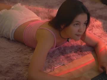 girl cam all day tiny_miracle image #8192651