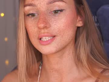 girl cam all day artease image #4824878