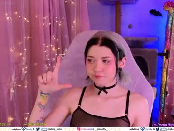 girl cam all day _biscuitty image #6832094