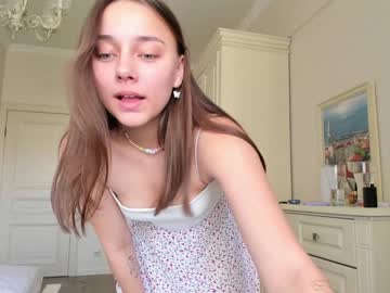 girl cam all day eleonora_linn image #2391716