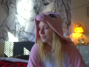 girl cam all day crimsonxrapture image #633338