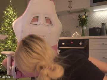 girl cam all day golden_alinee image #8621832