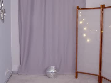 girl cam all day silent_chill image #5420379