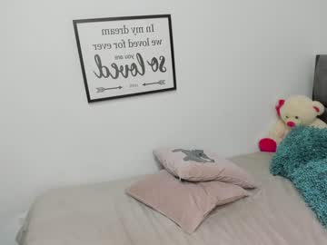 girl cam all day abigail_w image #849702
