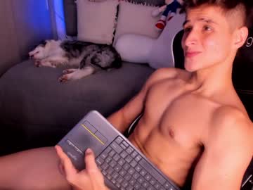 man cam all day thomklein image #6139833