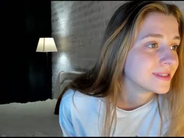 girl cam all day sophie_crashh image #4413191