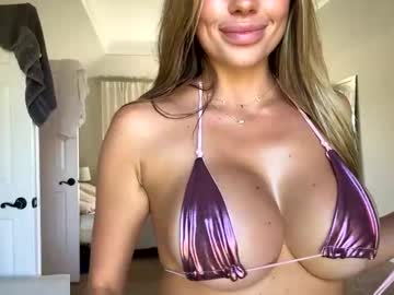 girl cam all day getnzked image #9339542
