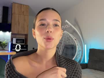 girl cam all day emilybatee image #9372995
