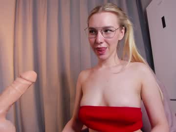 girl cam all day nerdy_freyua image #4862043