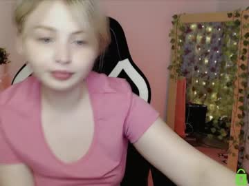 girl cam all day shy_blondiee image #3850827